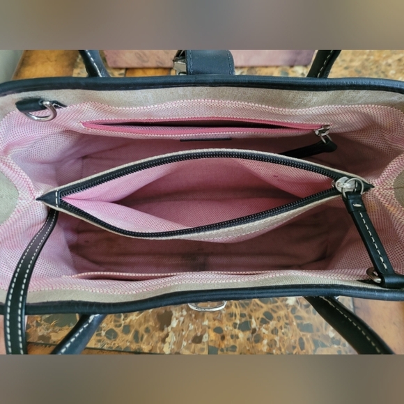 Dooney & Bourke Cream and Black Women's Bag - Picture 9 of 12